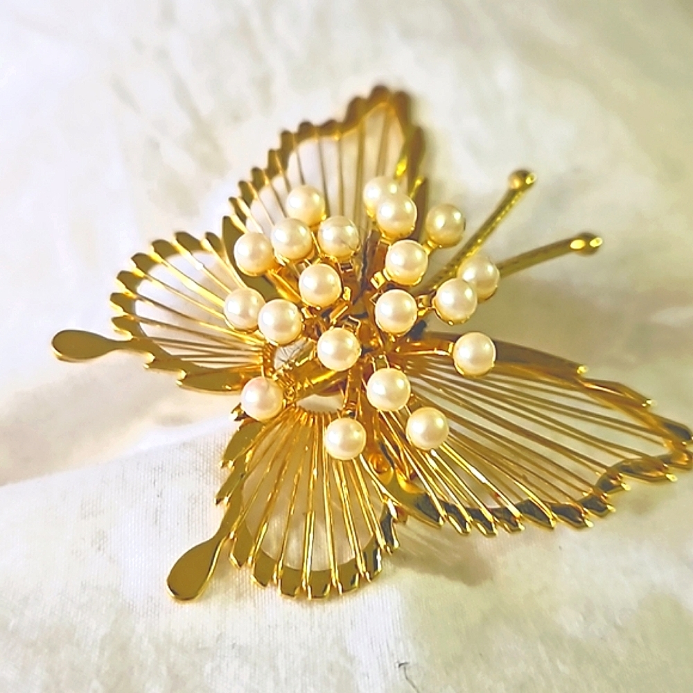 Monet pearl gold butterfly broach